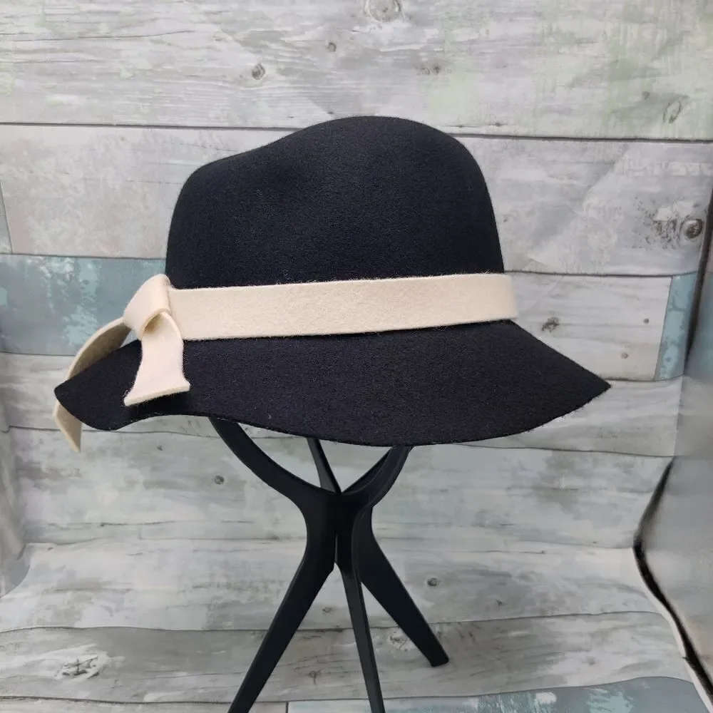 Black Wool Felt Cloche Bucket Hat w/ Cream Felt Band & Bow 57 cm 22.5